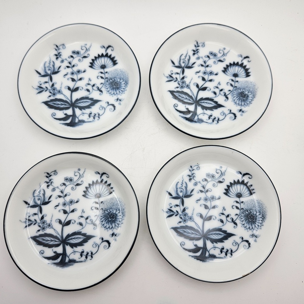 VTG Blue Onion Porcelain Relish Plates Trinket‎ Dish Set of 4 Blue White Floral